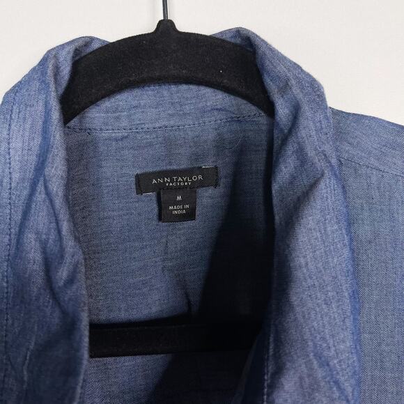 Ann Taylor Medium Blue Lightweight Chambray Puff Long Sleeve Button Down Blouse - Picture 7 of 10